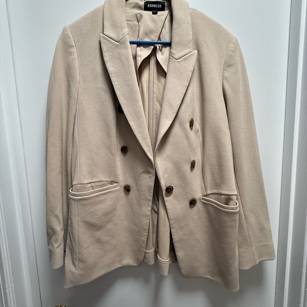 Express Beige Women's Double-Breasted Boyfriend Blazer
